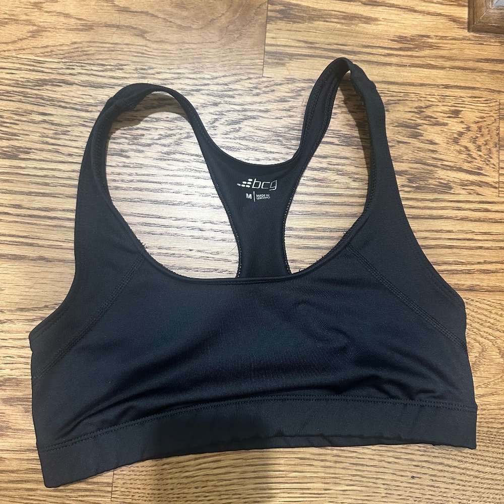 Sports bras (4 count)